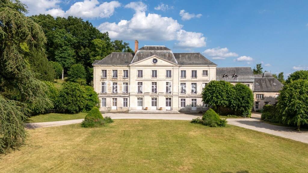 Schloss zum Kauf 2.600.000 € 20 Zimmer 1.000 m² 163.400 m² Grundstück Centre Ville Blois 41000