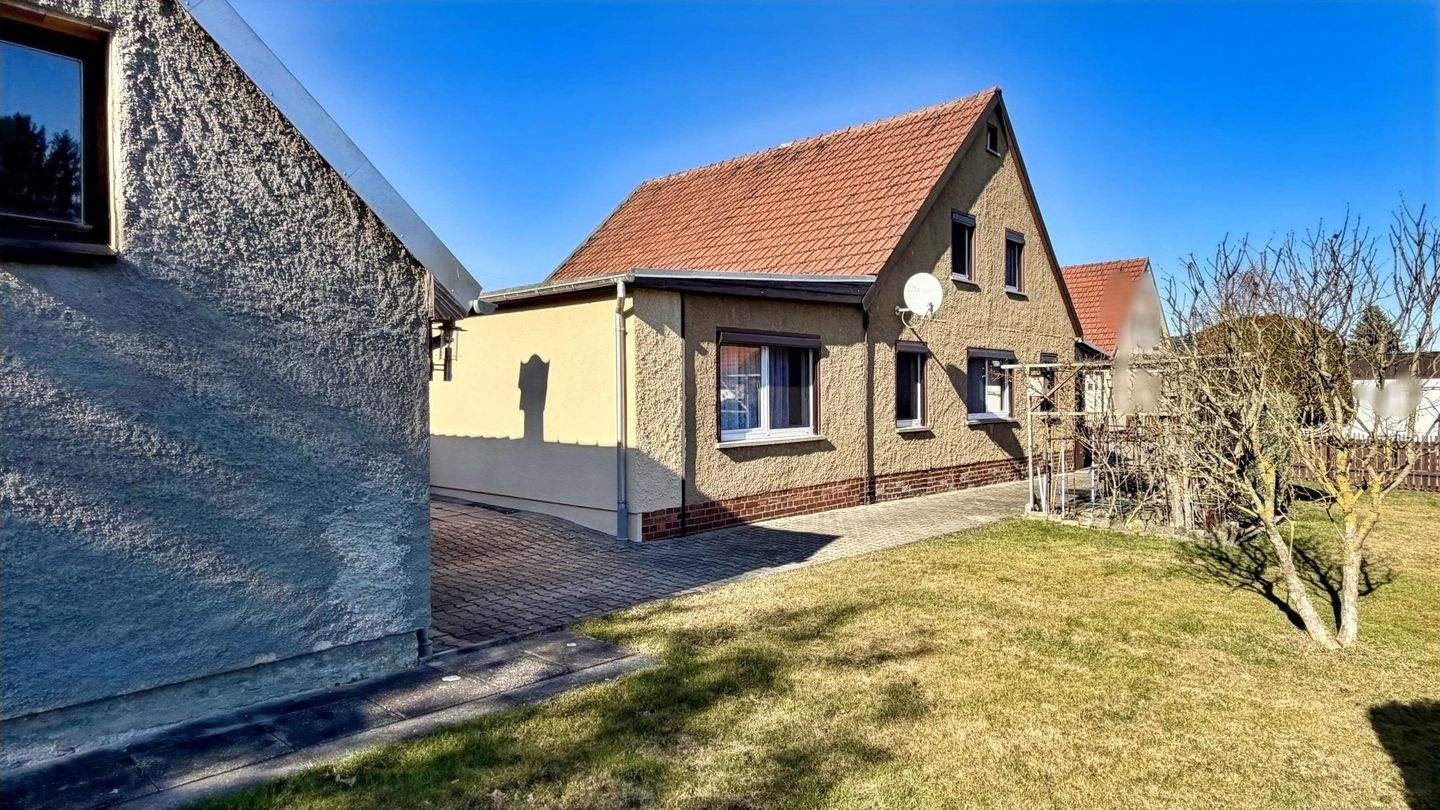 Immobilie in Hartmannsdorf - Niedliches Doppelhaus mit Grundstück - Bild 4