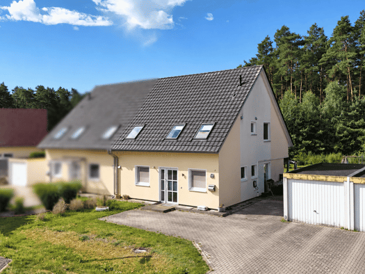 Doppelhaushälfte zum Kauf 299.000 € 5 Zimmer 130 m² 660 m² Grundstück Offen Bergen 29303
