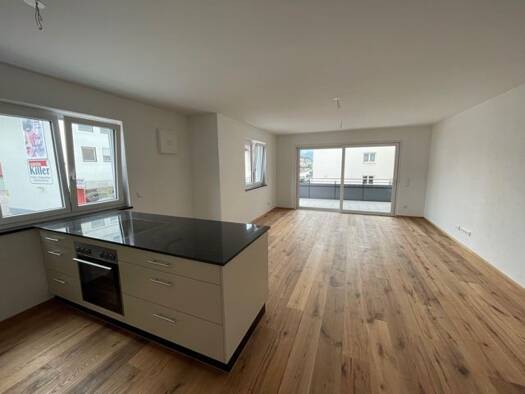 Wohnung zur Miete 1.340 € 3 Zimmer 84,5 m² 1. Geschoss frei ab sofort Freilassing Freilassing 83395