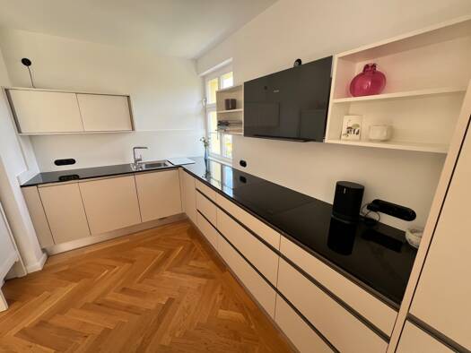 Wohnung zur Miete 1.053 € 2 Zimmer 70 m² Geschoss 1/3 frei ab 15.11.2026 Löbervorstadt Erfurt 99096