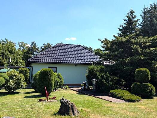 Bungalow zum Kauf 289.000 € 3 Zimmer 65,9 m² 957 m² Grundstück Sprotta-Siedlung Doberschütz 04838