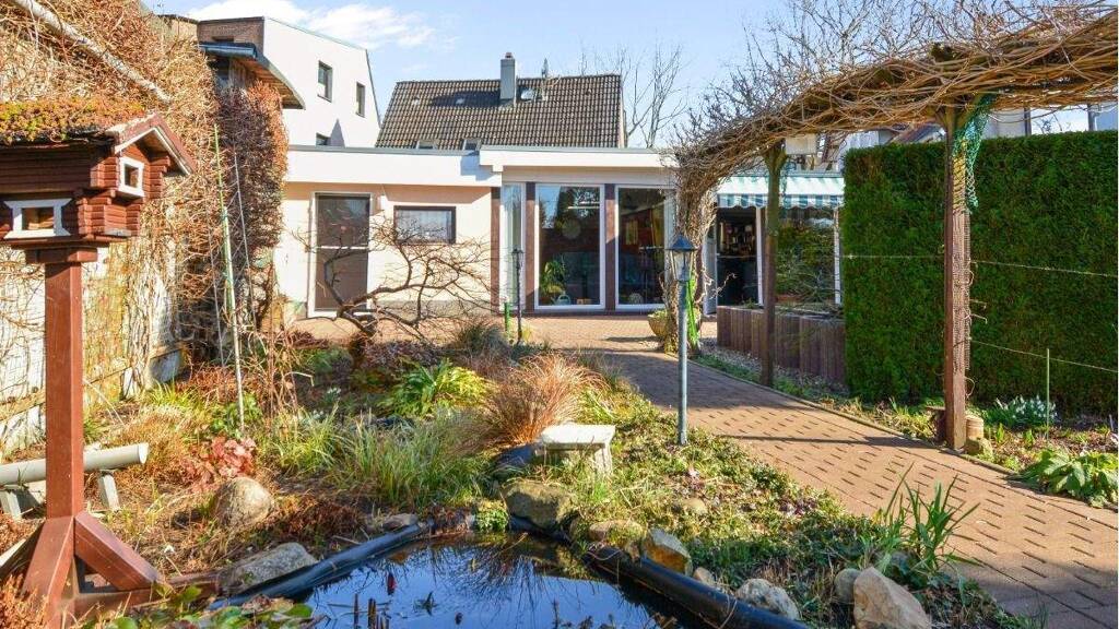 Einfamilienhaus zum Kauf 349.000 € 5,5 Zimmer 196,3 m² 1.210 m² Grundstück Tungendorf Neumünster 24536