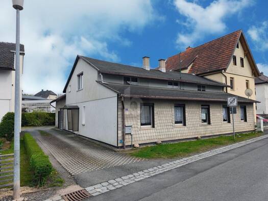 Einfamilienhaus zum Kauf 99.000 € 5 Zimmer 140 m² 1.209 m² Grundstück Neuhaus-Schierschnitz Föritz 96524