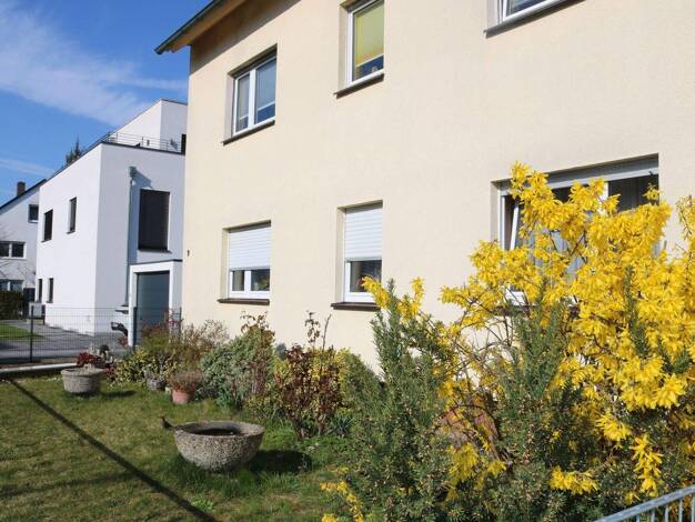 Wohnung zum Kauf 225.000 € 3 Zimmer 75,5 m² frei ab sofort Stein 90547