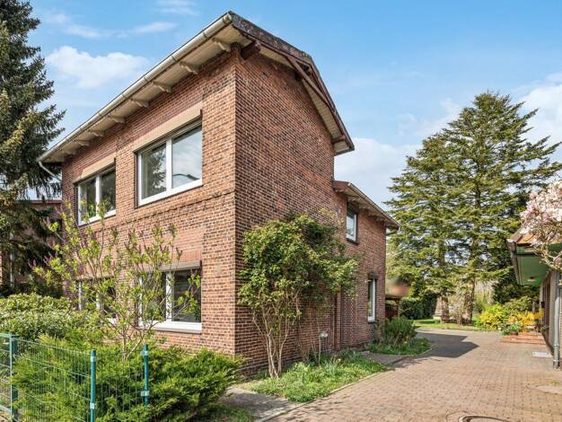 Einfamilienhaus zum Kauf 329.000 € 3,5 Zimmer 123 m² 802 m² Grundstück Barmstedt 25355