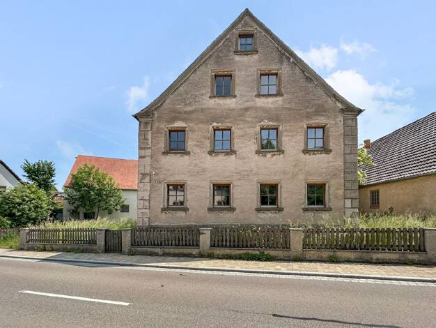 Einfamilienhaus zum Kauf 239.000 € 8 Zimmer 220 m² 1.168 m² Grundstück Westheim Westheim 91747