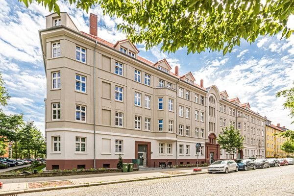 Wohnung zur Miete 414 € 1 Zimmer 46,1 m²<br/>Wohnfläche 01.11.2024<br/>Verfügbarkeit Allerstr. 42 Am Hagenring Braunschweig 38106