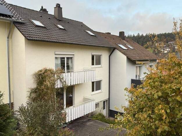 Haus zum Kauf 280.000 € 8 Zimmer 163 m² 465 m² Grundstück frei ab sofort Stadtgebiet St. Georgen 78112