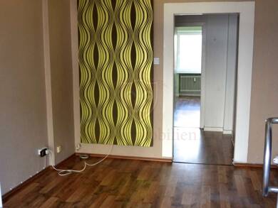 Laden zur Miete 749 € 2 Zimmer 27 m² Verkaufsfläche Hamburg 22041