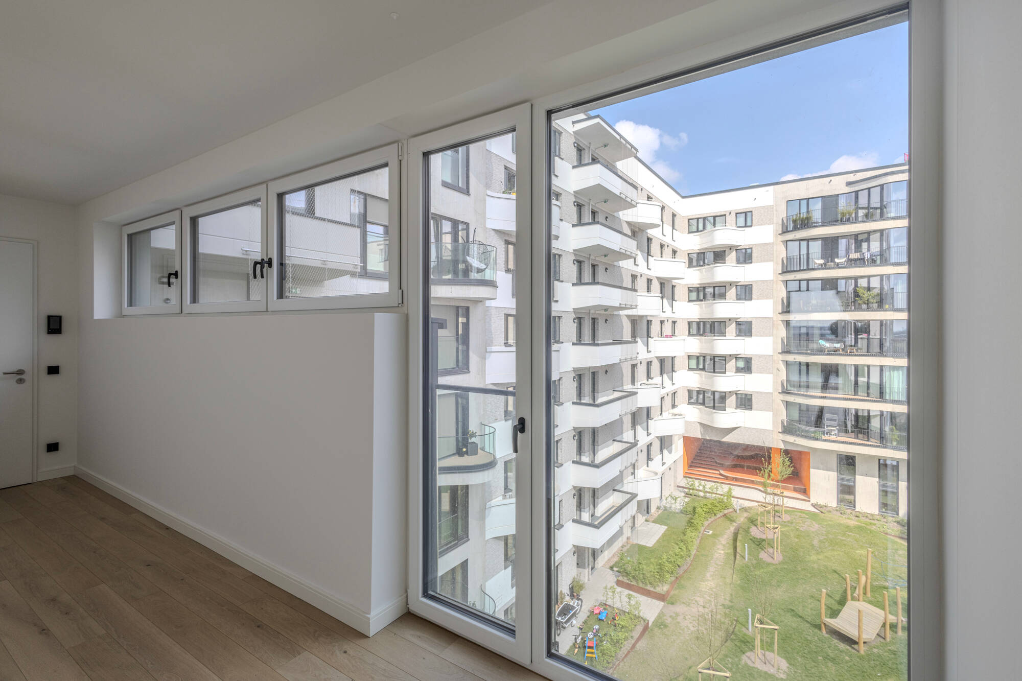 Property thumbnail 11