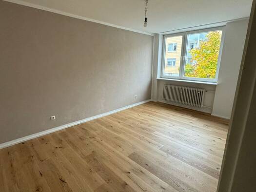 Wohnung zur Miete 900 € 2 Zimmer 57 m² Geschoss EG/3 frei ab sofort Poststraße 4 Grafing 85567