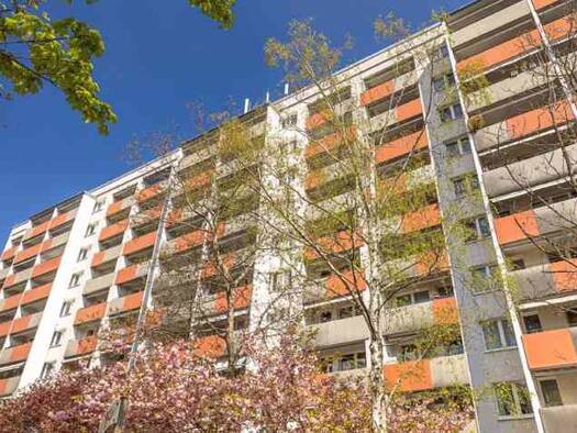 Wohnung zur Miete 448 € 2 Zimmer 49,5 m² 4. Geschoss frei ab 18.07.2026 Holbeinstr. 42 Johannstadt-Süd Dresden 01307