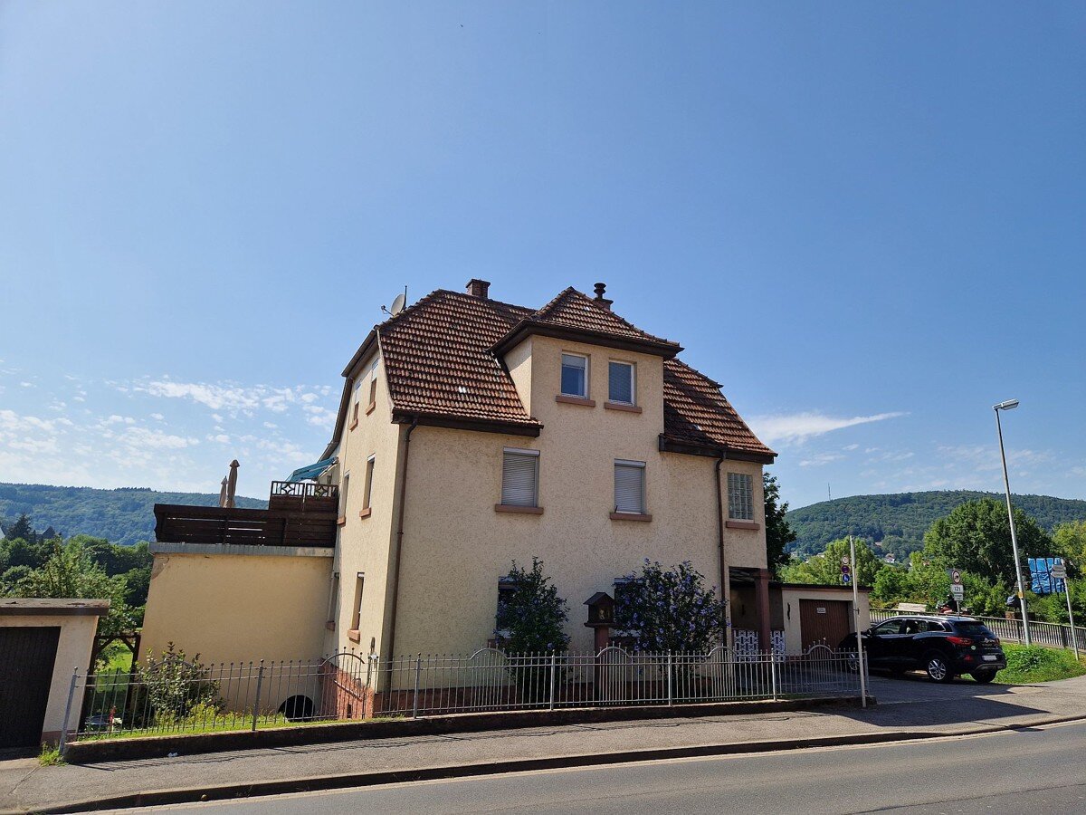 Mehrfamilienhaus zum Kauf 250.000 € 9 Zimmer 223 m²<br/>Wohnfläche 432 m²<br/>Grundstück Sendelbach Lohr am Main / Sendelbach 97816