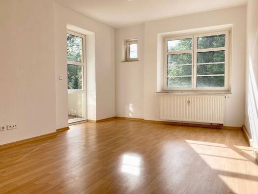Wohnung zum Kauf 69.500 € 3 Zimmer 67,3 m² EG Ebersdorf Ebersdorf 09131