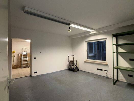 Lagerhalle zur Miete provisionsfrei 250 € 53 m² Lagerfläche Sudetenstraße 7 Neuhof Neuhof a.d.Zenn 90616