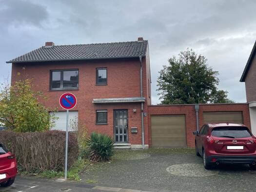 Einfamilienhaus zum Kauf provisionsfrei 415.000 € 6 Zimmer 117 m² 466 m² Grundstück Bergheim 50126