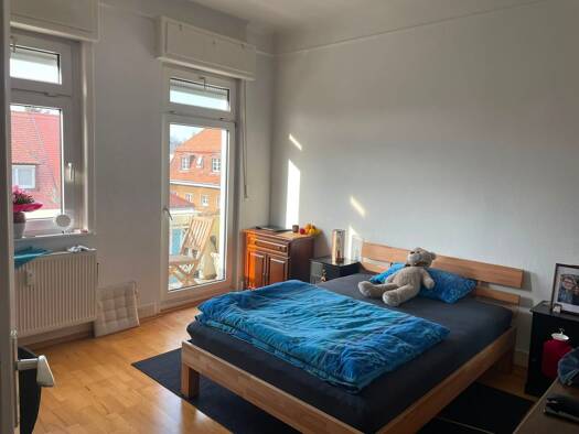 WG-Zimmer zur Miete 700 € 16 m² Geschoss 2/3 frei ab sofort Dornbusch Mitte-Nord 60320