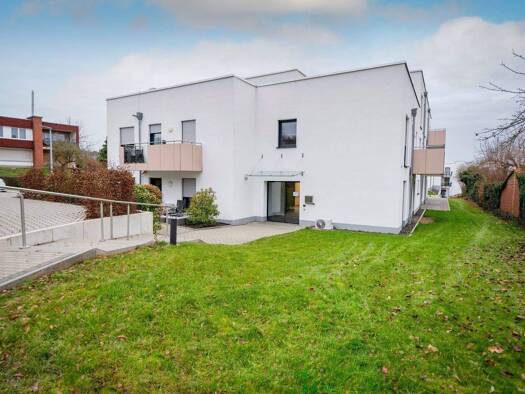 Praxisfläche zur Miete 3.000 € 7 Zimmer 312,7 m² Bürofläche Neustadt 35279