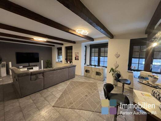 Haus zum Kauf 275.000 € 6 Zimmer 212 m² 550 m² Grundstück frei ab sofort Goethestraße 32 Hoengen Alsdorf 52477