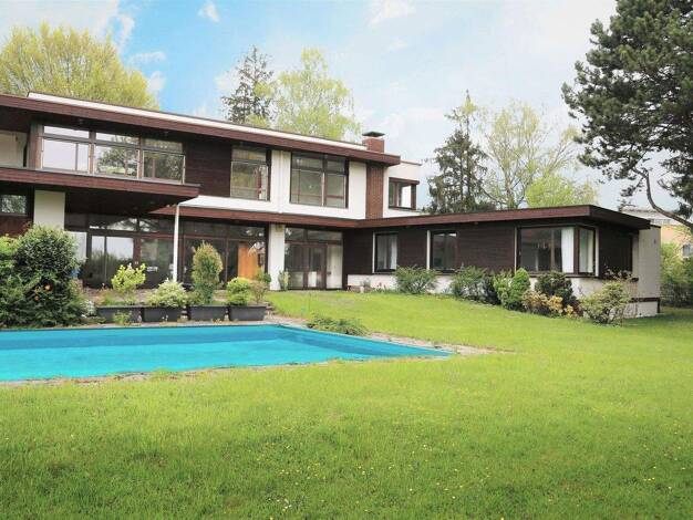 Mehrfamilienhaus zum Kauf provisionsfrei 2.850.000 € 19 Zimmer 560 m² 2.426 m² Grundstück Kürnbergblick 1 / 1A Leonding 4060