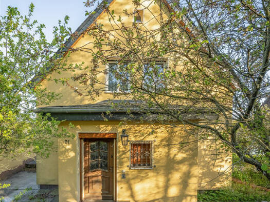 Einfamilienhaus zum Kauf 5 Zimmer 105,3 m² 589 m² Grundstück Lichtenstein Lichtenstein 09350
