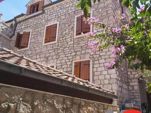 Haus zum Kauf 1.550.000 € 7 Zimmer 300 m² Supetar 0