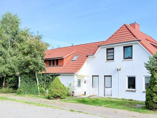 Mehrfamilienhaus zum Kauf als Kapitalanlage geeignet 339.000 € 8 Zimmer 248,6 m² 2.624 m² Grundstück Hauptstraße 15 Horstedt 27367