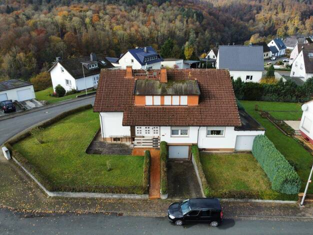 Einfamilienhaus zum Kauf 289.000 € 8 Zimmer 151 m² 817 m² Grundstück Kirschhofen Weilburg-Kirschhofen 35781