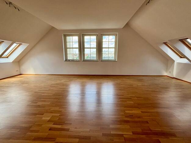 Wohnung zur Miete 1.700 € 3 Zimmer 180 m² Dachgeschoss Leipzig 04109