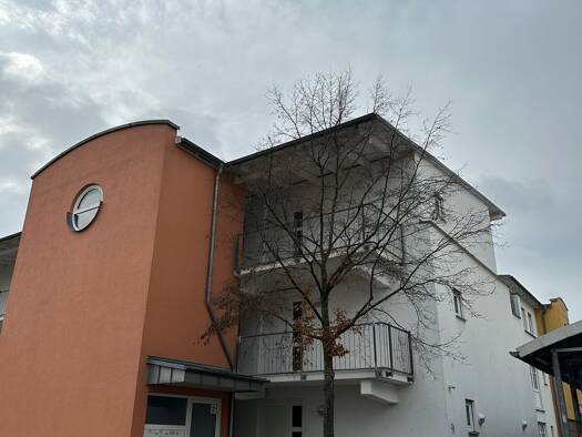 Wohnung zum Kauf 299.000 € 4 Zimmer 76,8 m² frei ab sofort Ostenviertel Regensburg 93055