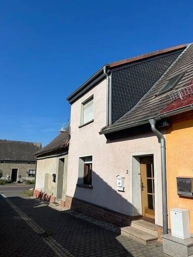 Reihenmittelhaus zum Kauf 39.500 € 4 Zimmer 95 m² 360 m² Grundstück Brauerhof 2 Walternienburg Zerbst/Anhalt 39264