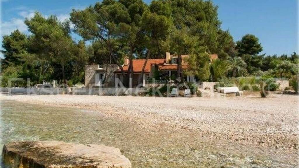 Haus zum Kauf 1.700.000 € 6 Zimmer 210 m² Supetar