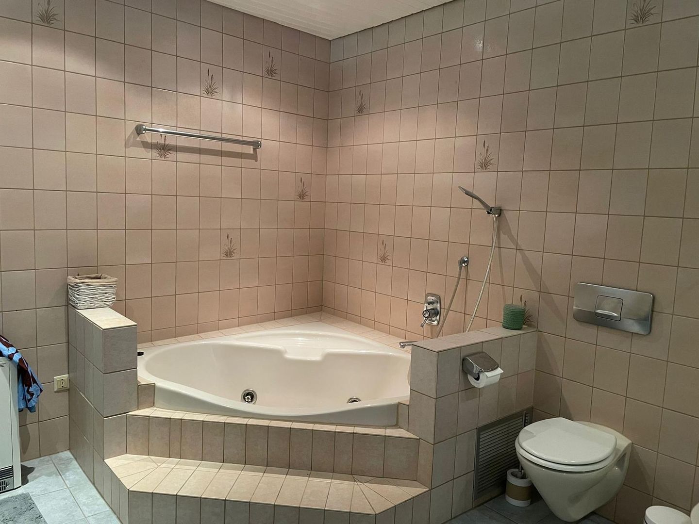 Wohnung zur Miete 800 € 5,5 Zimmer 152 m²<br/>Wohnfläche ab sofort<br/>Verfügbarkeit Im Unteren Angel Nordstadt Offenburg 77652