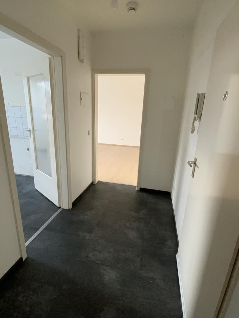 Wohnung zur Miete nur mit Wohnberechtigungsschein 325,60 € 2 Zimmer 61,9 m²<br/>Wohnfläche 3.<br/>Geschoss Gladbecker Straße 366 Altenessen-Süd Essen 45326