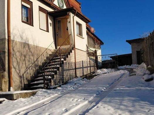 Einfamilienhaus zum Kauf provisionsfrei 129.000 € 7 Zimmer 130 m² 800 m² Grundstück Alte Poststr. 8 Schleusingen 98553