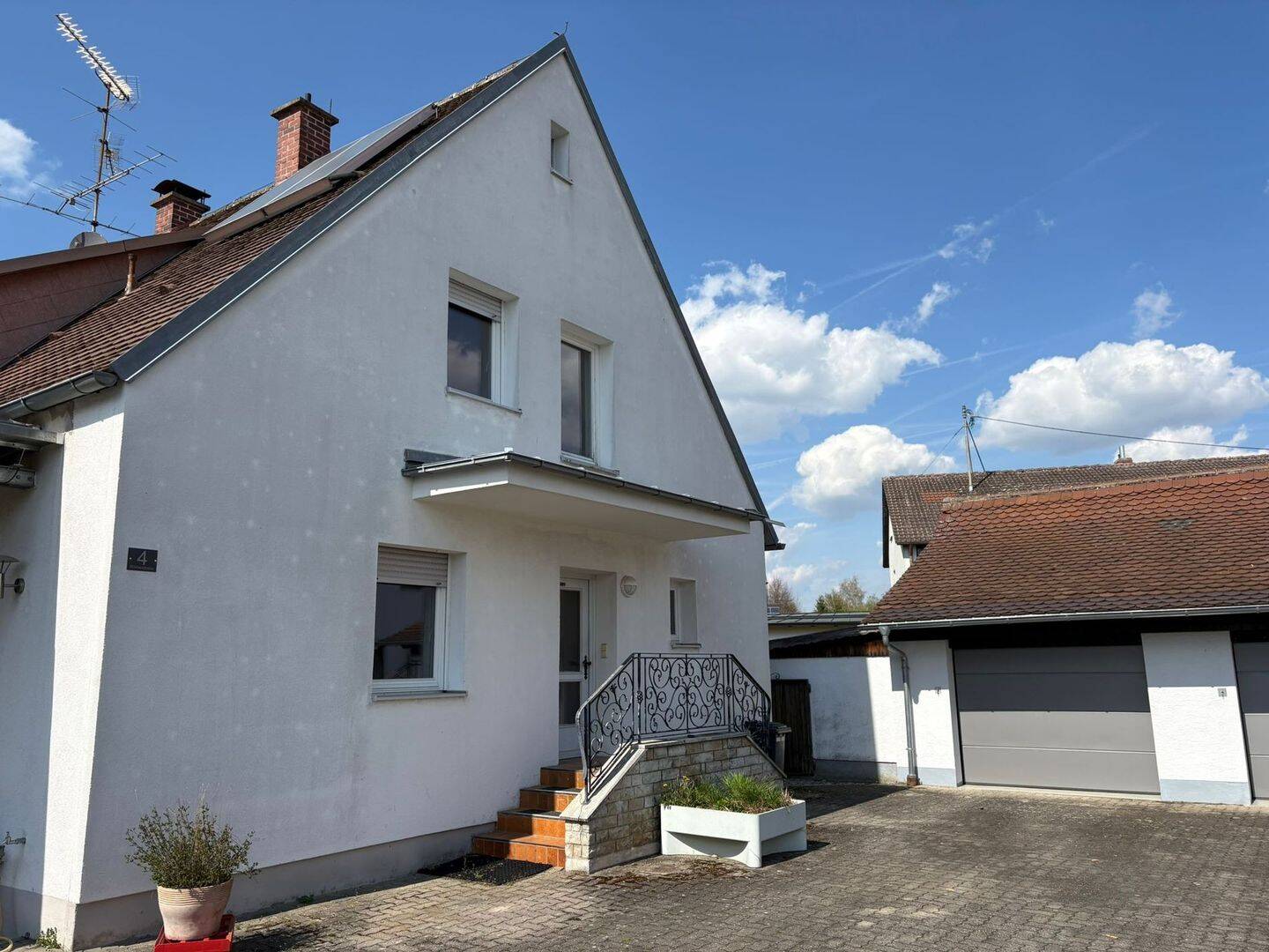 Haus zum Kauf - Ansicht 2