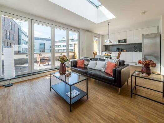 Wohnung zur Miete Wohnen auf Zeit 1.890 € 1,5 Zimmer 70 m² frei ab sofort Innenstadt Frankfurt am Main 60314