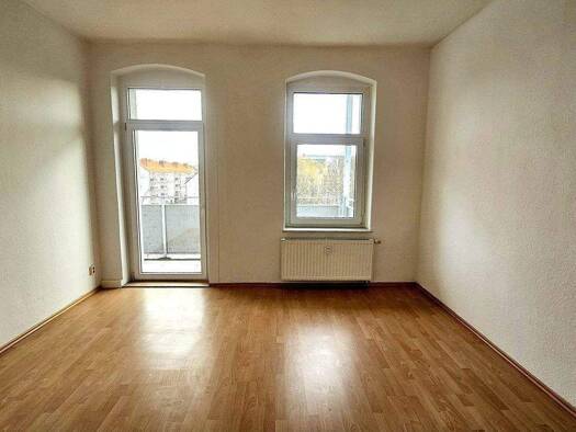 Wohnung zur Miete 345 € 2 Zimmer 63 m² Geschoss 3/4 frei ab sofort Jahnstraße 37 Lutherviertel Chemnitz 09126