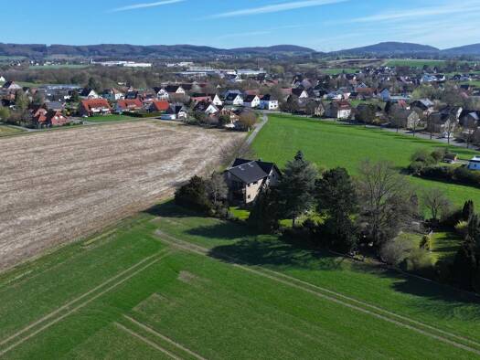 Einfamilienhaus zum Kauf provisionsfrei 375.000 € 8 Zimmer 246 m² 2.700 m² Grundstück frei ab sofort Tengern Hüllhorst 32609