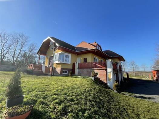 Mehrfamilienhaus zum Kauf 355.000 € 7 Zimmer 344 m² 3.020 m² Grundstück Csempeszkopács 9764