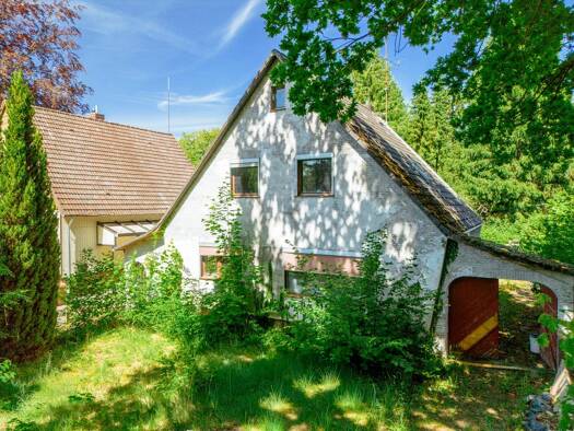 Einfamilienhaus zum Kauf 179.000 € 5 Zimmer 122 m² 1.095 m² Grundstück Kücknitz Kücknitz 23569