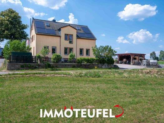 Einfamilienhaus zum Kauf 329.000 € 9 Zimmer 211 m² 585 m² Grundstück Neukirchen Neukirchen/Erzgebirge 09221