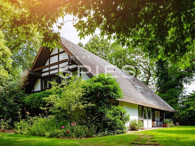 Einfamilienhaus zum Kauf 790.000 € 6,5 Zimmer 250 m² 1.420 m² Grundstück Oberneuland Bremen 28355