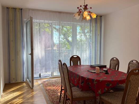 Wohnung zur Miete 700 € 2 Zimmer 68 m² Geschoss 1/2 frei ab 01.10.2026 Ingolstadter Straße 3 b Giebelstadt Giebelstadt 97232
