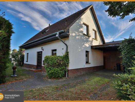Einfamilienhaus zum Kauf 315.000 € 3 Zimmer 107 m² 527 m² Grundstück Güstrow 18273