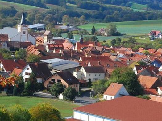 Grundstück zum Kauf provisionsfrei 999.999 € 7.712 m² Grundstück Baugenehmigung vorhanden frei ab sofort Kissinger Straße 18 Nüdlingen 97720