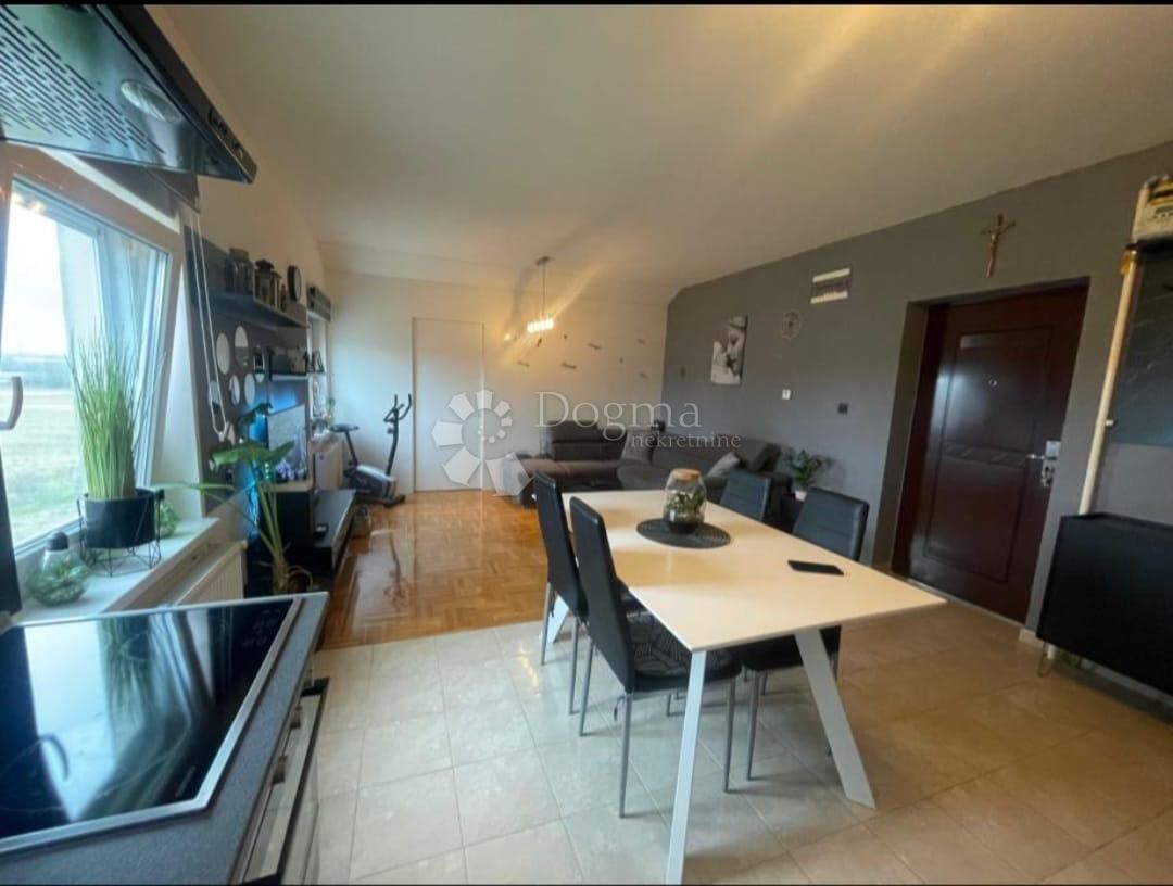 Wohnung zum Kauf 99.000 € 3 Zimmer 48 m²<br/>Wohnfläche Sveta Helena 10380