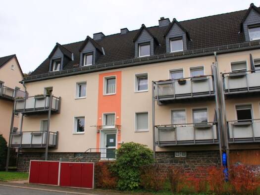 Wohnung zur Miete 840 € 6,5 Zimmer 140 m² frei ab 01.01.2026 Mozartstr. 12 Altena 58762