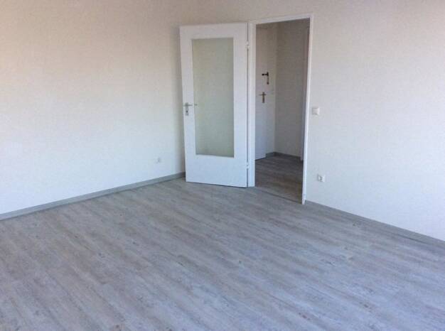 Wohnung zur Miete 531 € 1,5 Zimmer 45 m² 3. Geschoss frei ab 16.07.2025 Bahnhofstr. 45 Wedel 22880